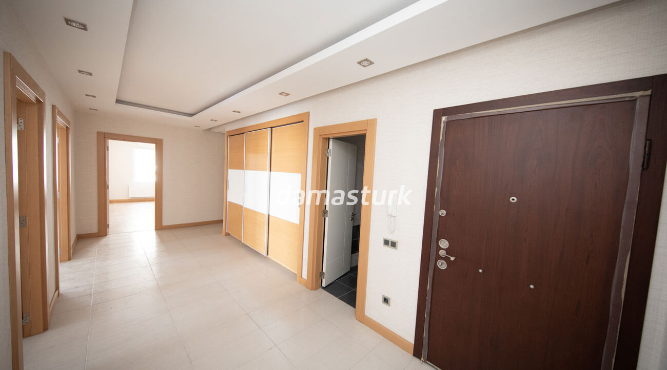 آپارتمان برای فروش در بيوك شكمجة - استانبول DS447 | املاک داماستورک 01