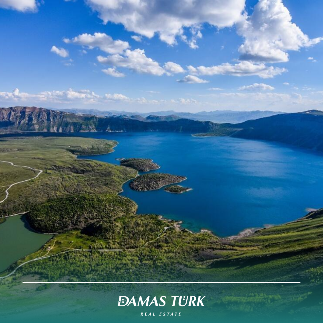 Turkey’s Natural Gem: Nemrut Crater Lakes Draw Global Attention Amid UNESCO Bid